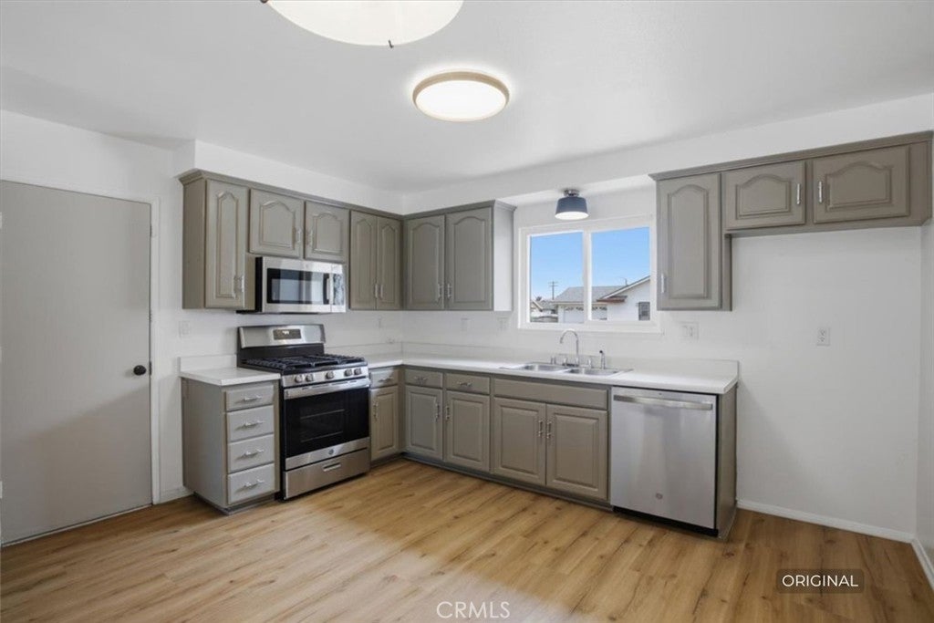 221 Vegas Drive