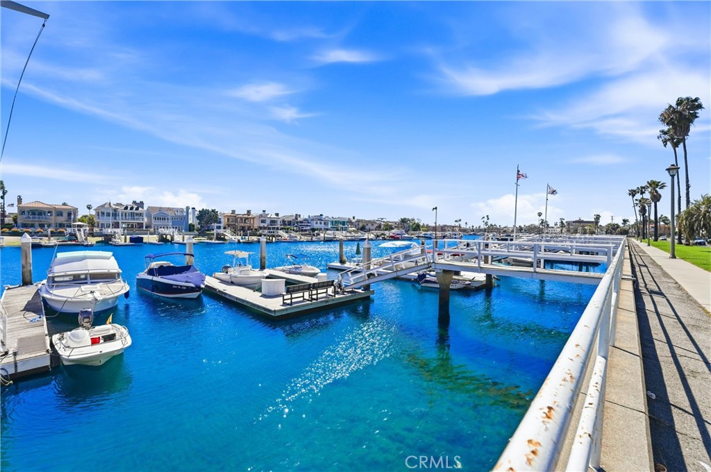 383 Bay Shore Avenue 307