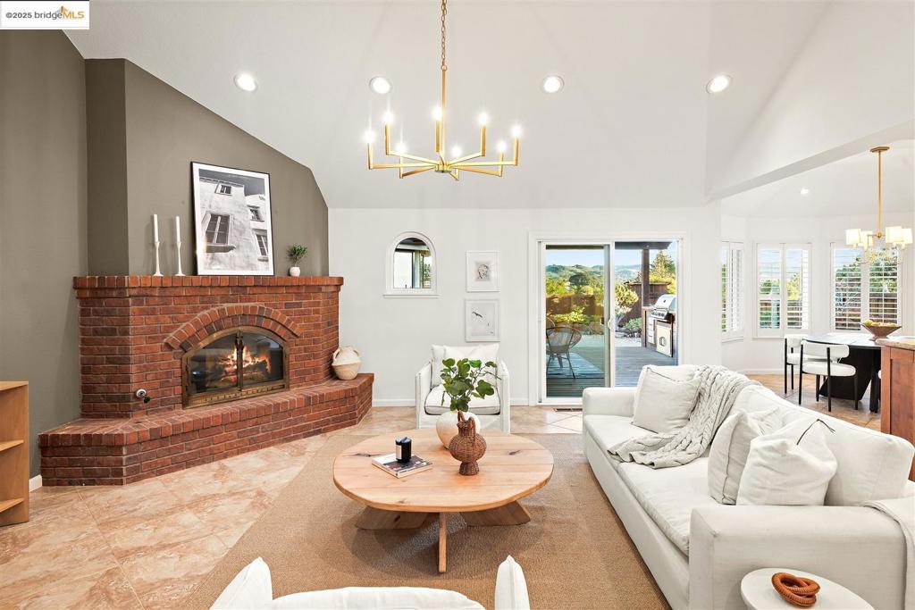 CASTRO VALLEY - Residential