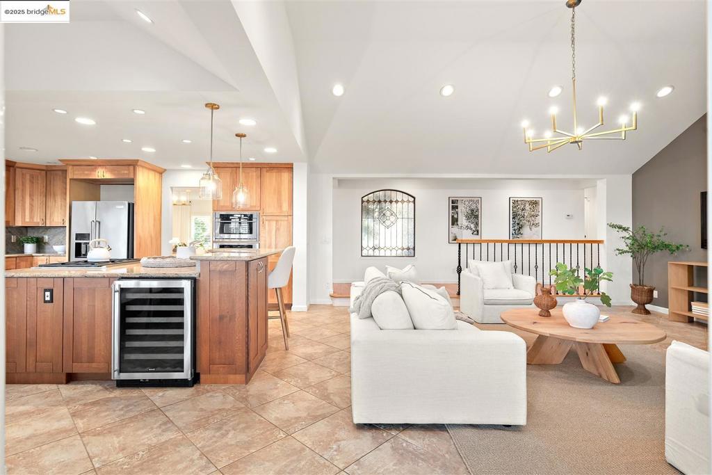 CASTRO VALLEY - Residential