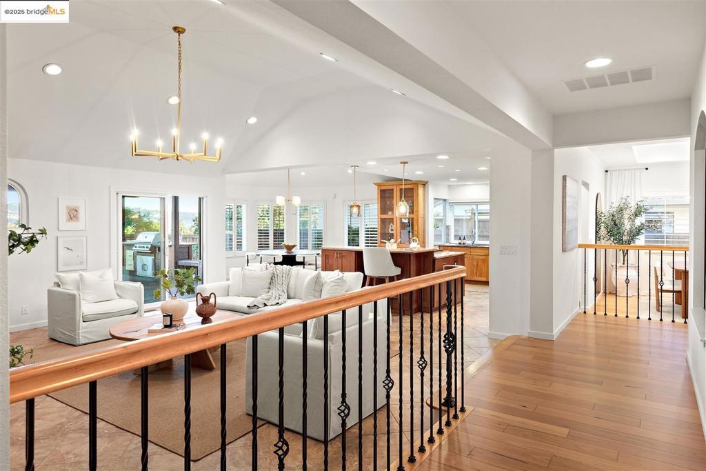 CASTRO VALLEY - Residential