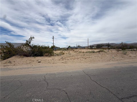 Photo of 0 Tamarisk Ave, 29 Palms, CA 92277 (MLS # OC26180433)
