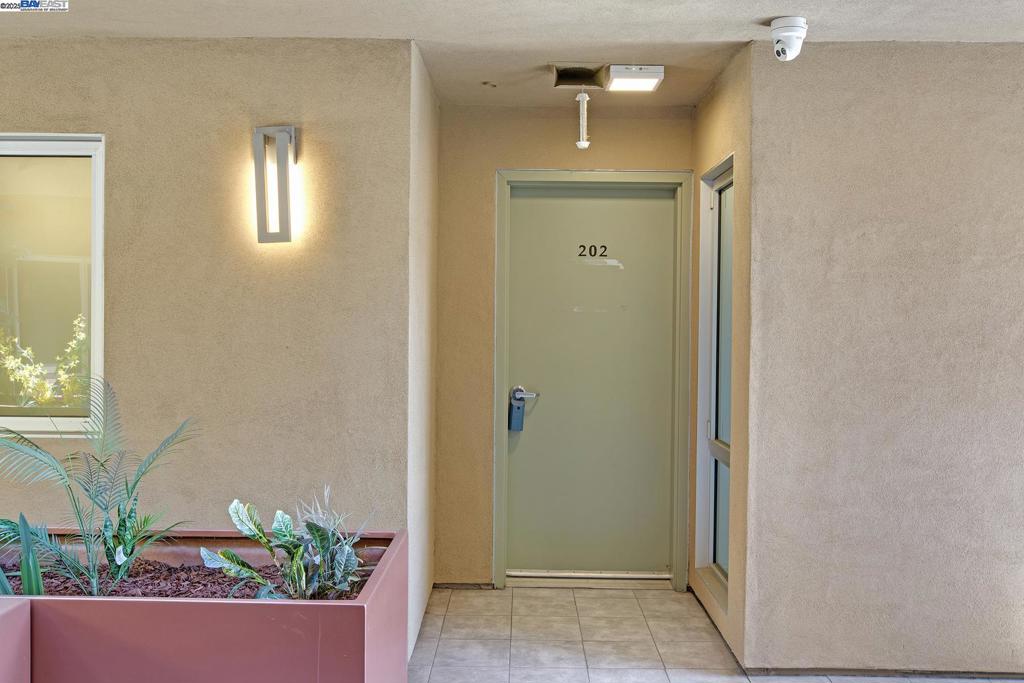 520 El Camino Real 202