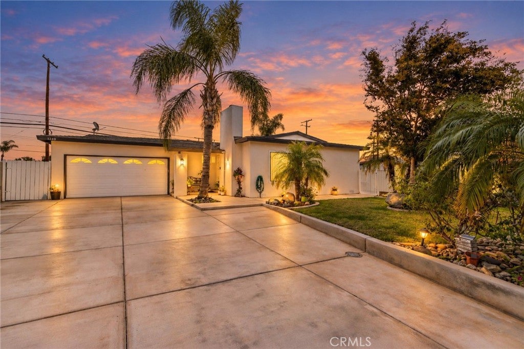 1240 E Highland Court