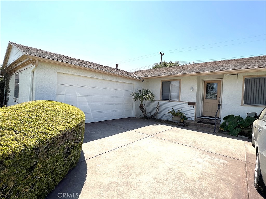 8940 Comet Circle