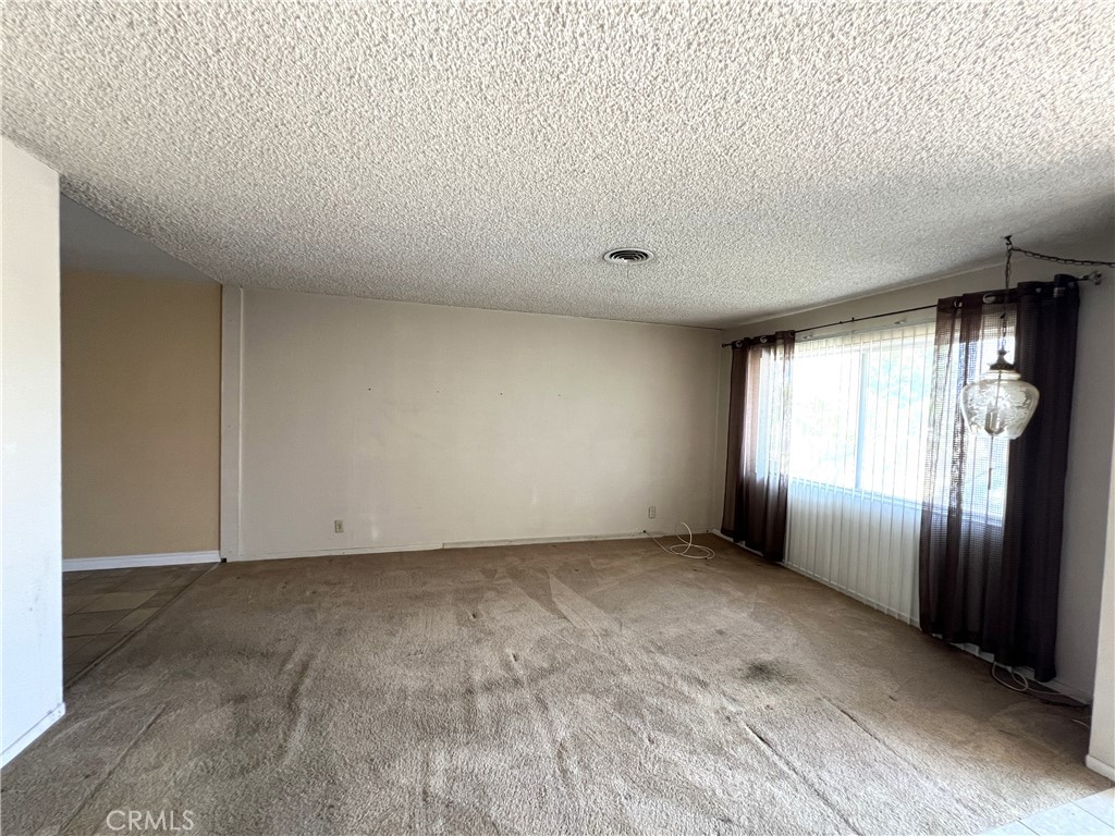 8940 Comet Circle