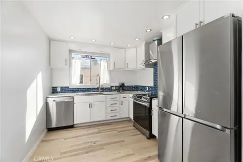 527 Cedar Ave Unit 2E, Long Beach, CA 90802 - MLS#: SB25269788