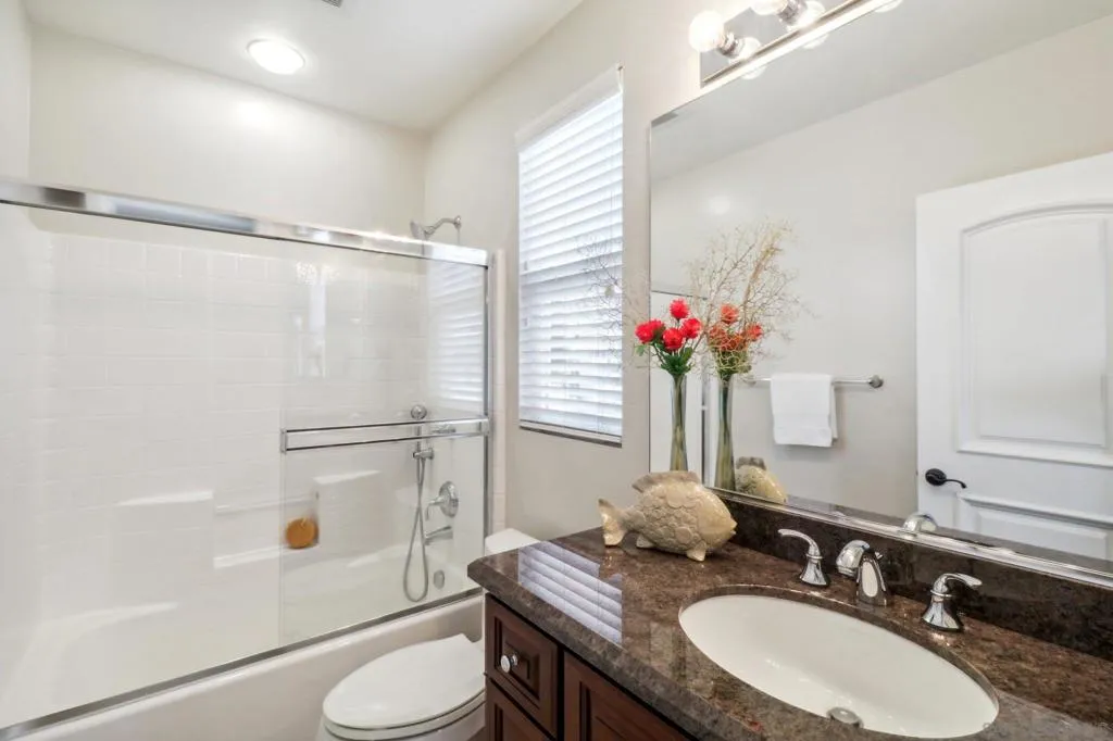 San Diego, California 92128, United States, 5 Bedrooms Bedrooms, ,7 BathroomsBathrooms,Residential,Pending,100489