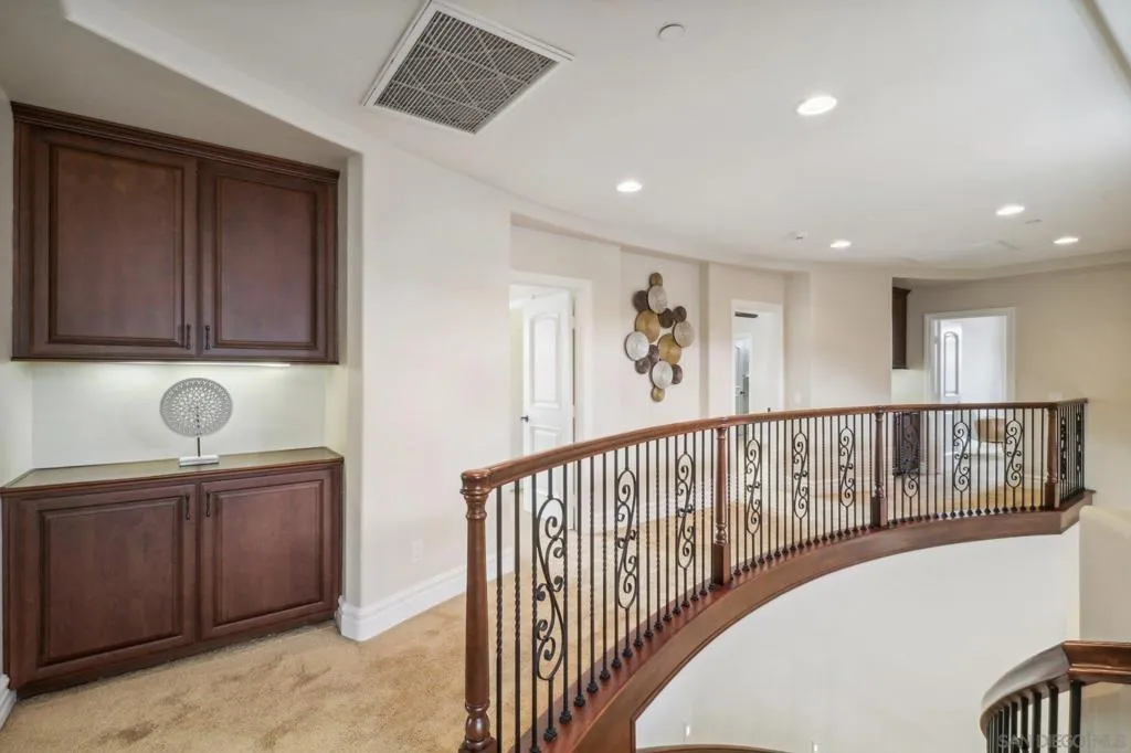 San Diego, California 92128, United States, 5 Bedrooms Bedrooms, ,7 BathroomsBathrooms,Residential,Pending,100489