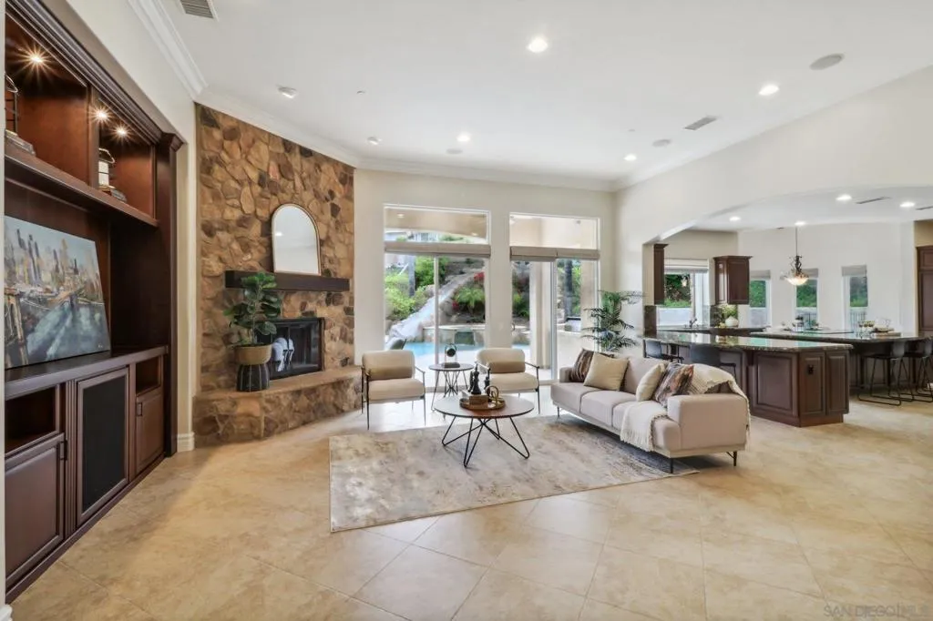 San Diego, California 92128, United States, 5 Bedrooms Bedrooms, ,7 BathroomsBathrooms,Residential,Pending,100489