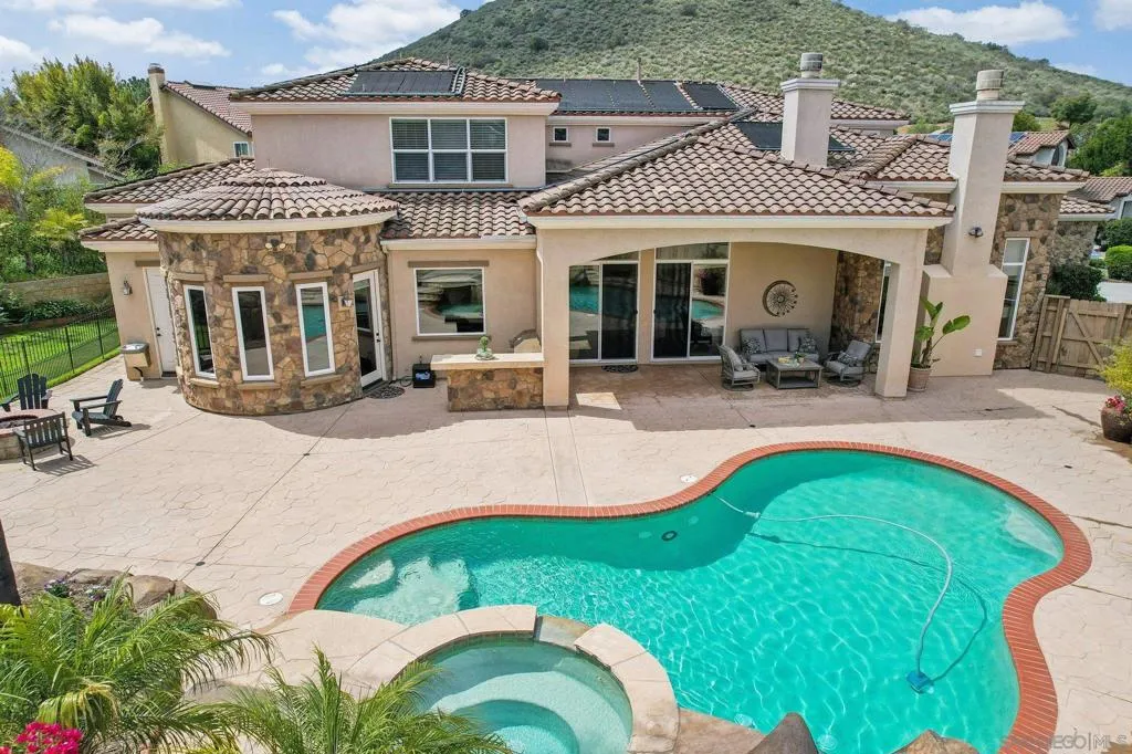 San Diego, California 92128, United States, 5 Bedrooms Bedrooms, ,7 BathroomsBathrooms,Residential,Pending,100489