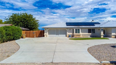 Photo of 11043 Pinon Avenue, Hesperia, CA 92345 (MLS # OC26198233)