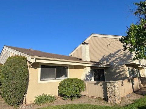 Photo of 15 Unit 19 Driftwood, Irvine, CA 92604 (MLS # OC26052737)