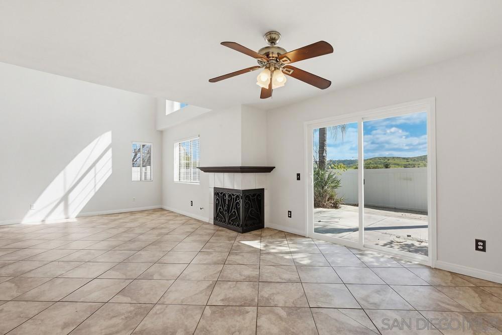 12875 Carriage Heights Way