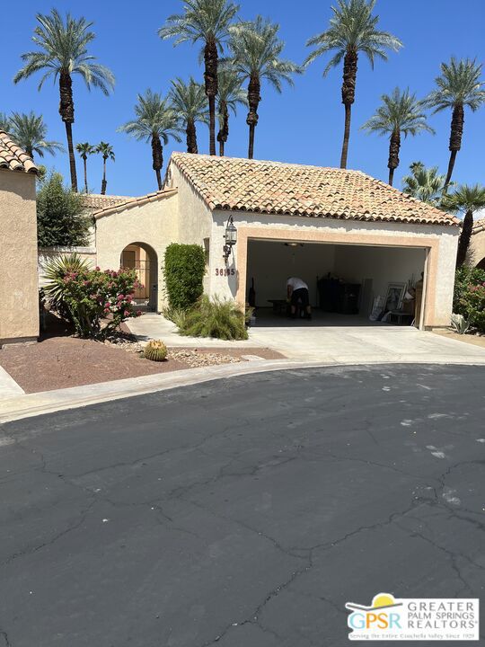 36185 Avenida De Las Montanas E