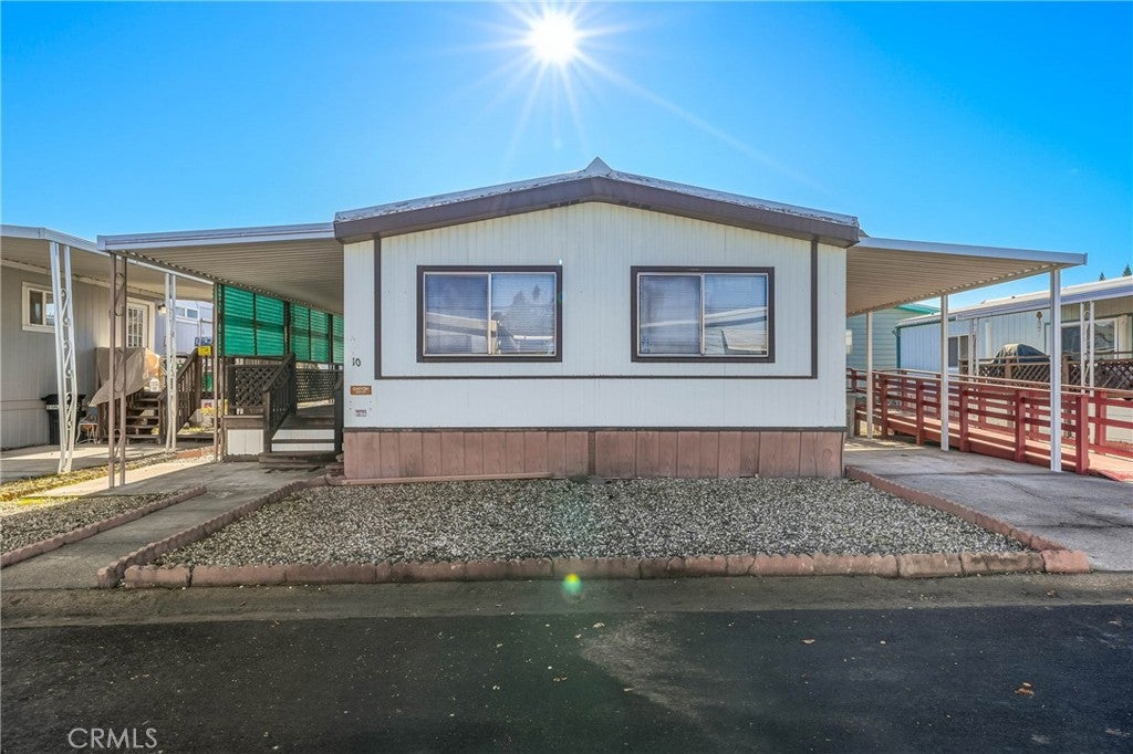 1025 Martin Street 10