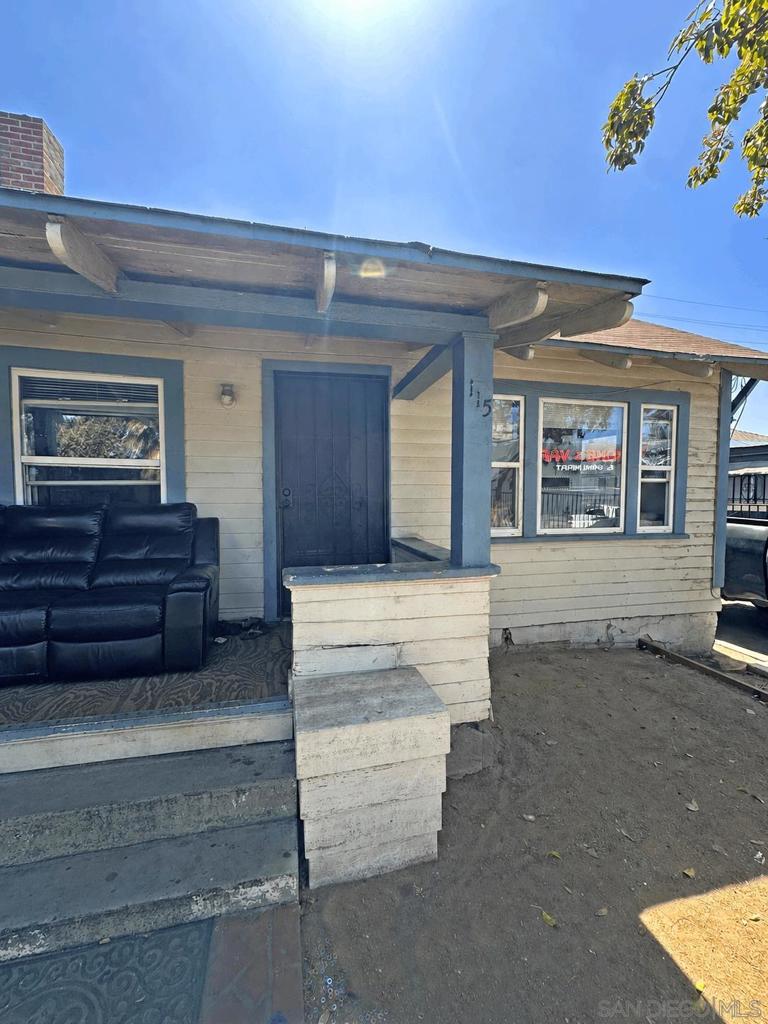 116 Evans St