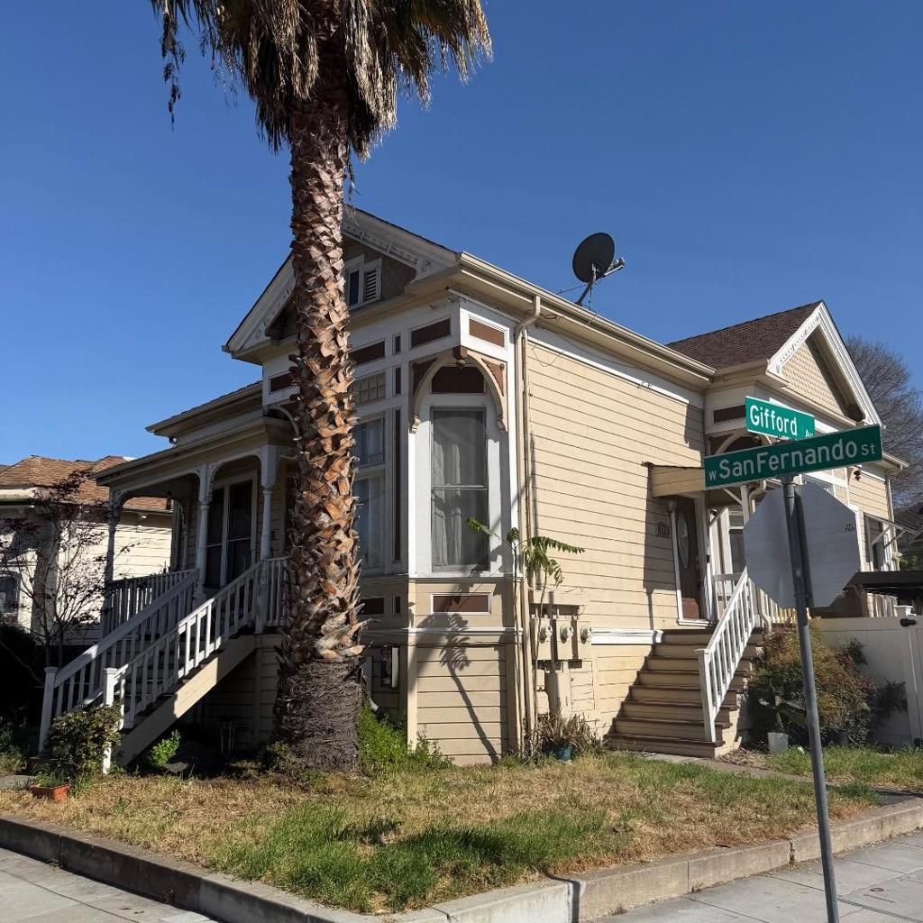 Photo of 446 W San Fernando Street, San Jose, CA 95110 (MLS # ML82039703)