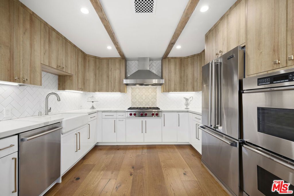 Photo of 211 S Spalding Drive #109S, Beverly Hills, CA 90212 (MLS # 25617763)