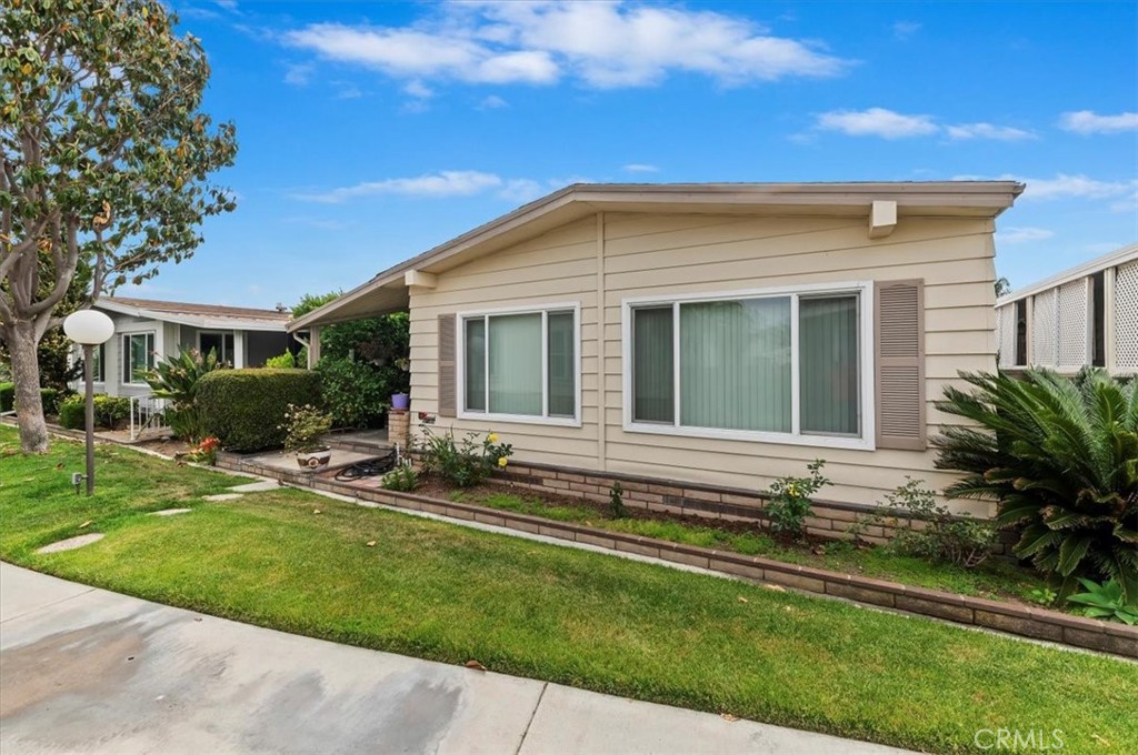 345 Crestlake Circle