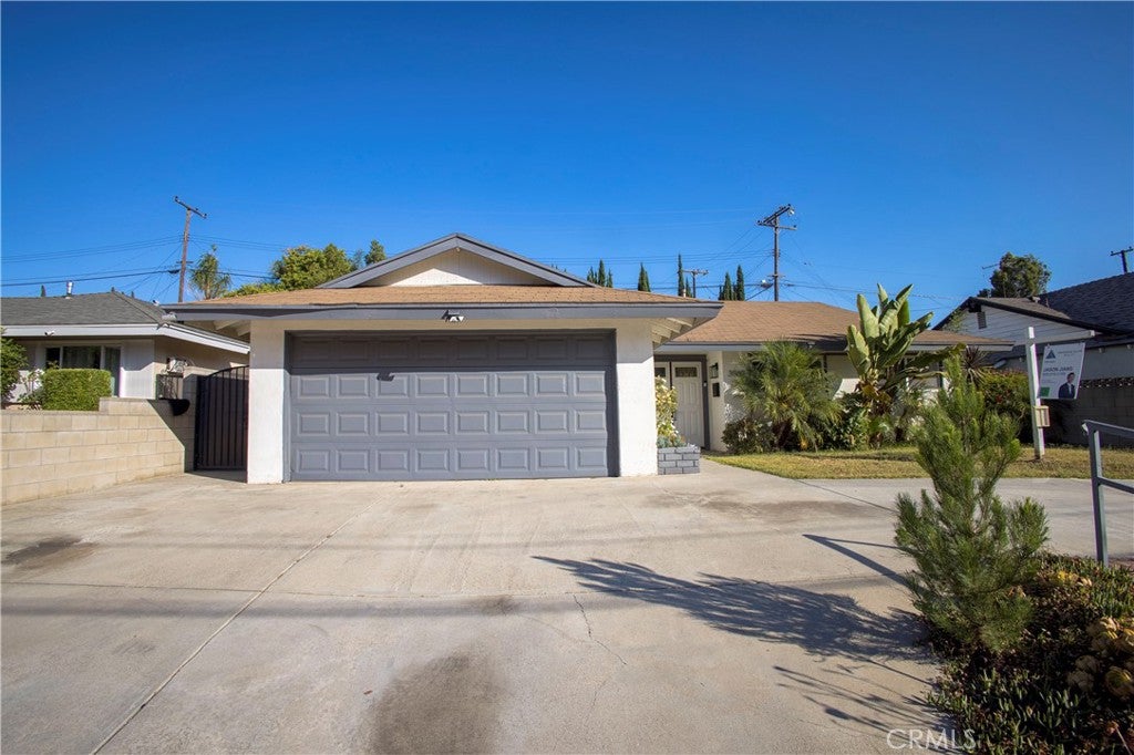 3040 La Puente RD