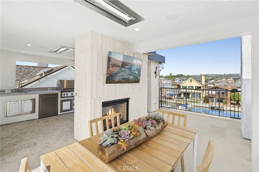 113 Grand Canal, Newport Beach CA 92662 - Photo 36