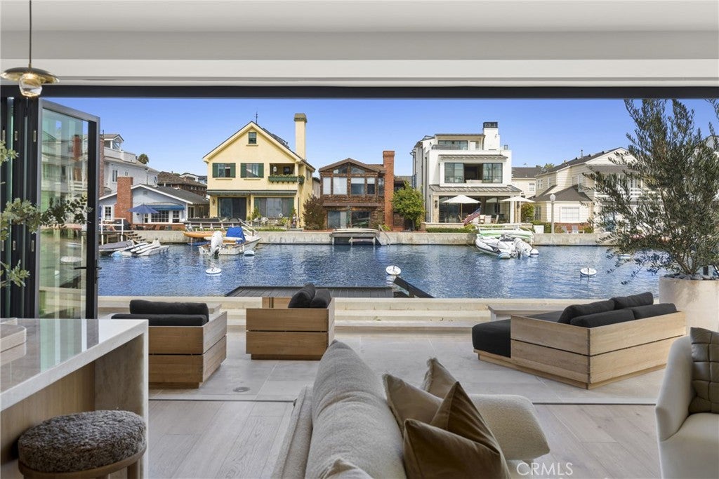 Photo of 113 Grand Canal, Newport Beach, CA 92662 (MLS # NP26176731)