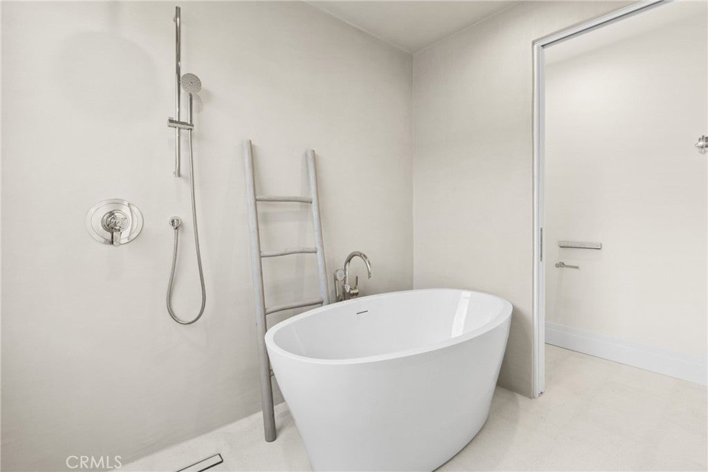 113 Grand Canal, Newport Beach CA 92662 - Photo 29