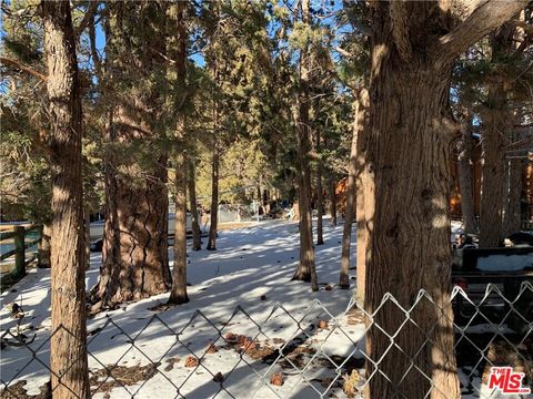 Photo of 0 E Mountain View Boulevard, Big Bear City, CA 92314 (MLS # 25621445)