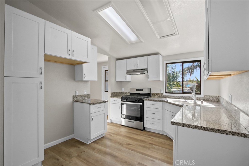 28594 Avenida Gaviota