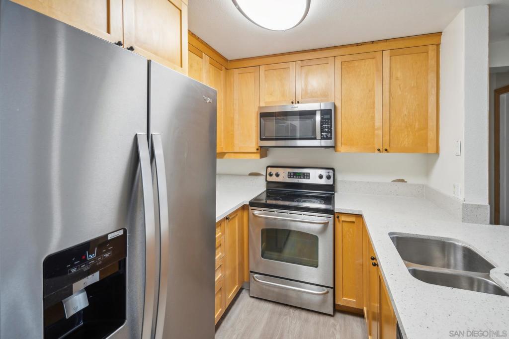 3440 Lebon Dr 4301