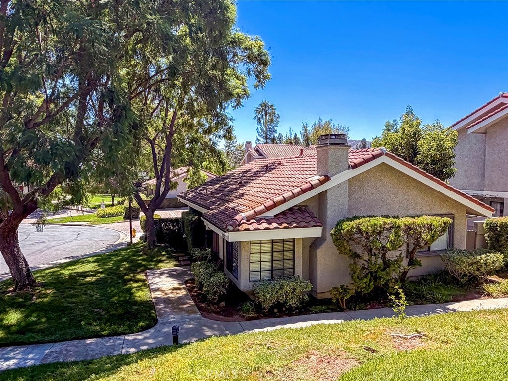 929 Thistlegate