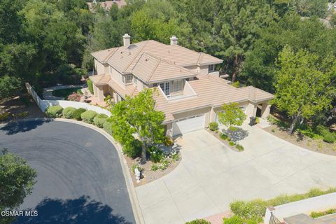 Photo of 1044 Cherry Creek Circle, Westlake Village, CA 91362 (MLS # 226002034)