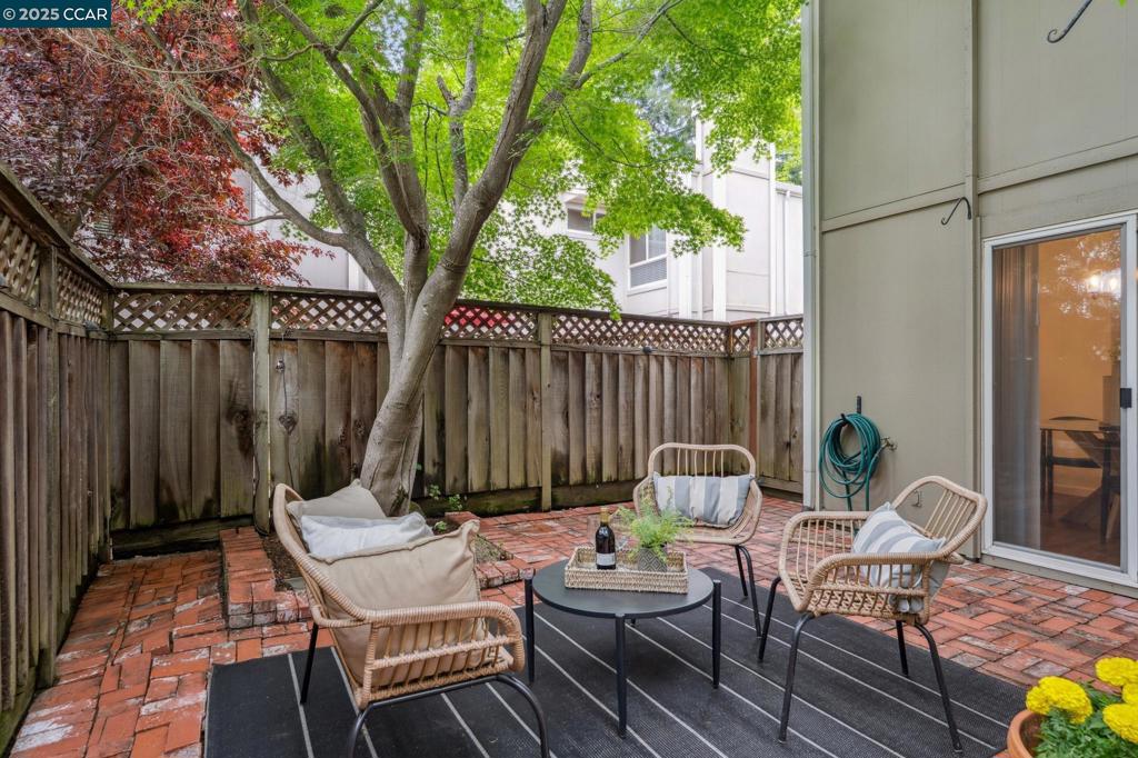 GARDEN CREEK - Residential