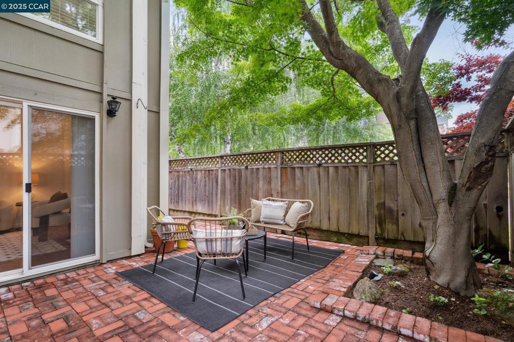 GARDEN CREEK - Residential