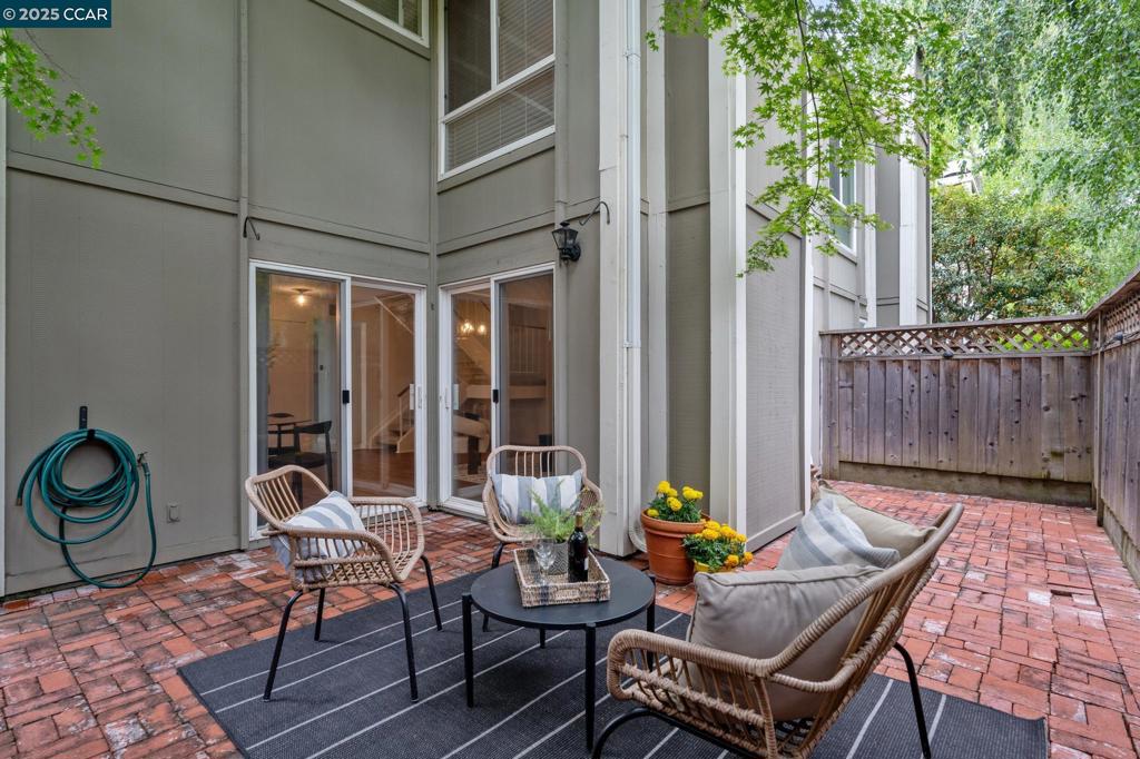 GARDEN CREEK - Residential
