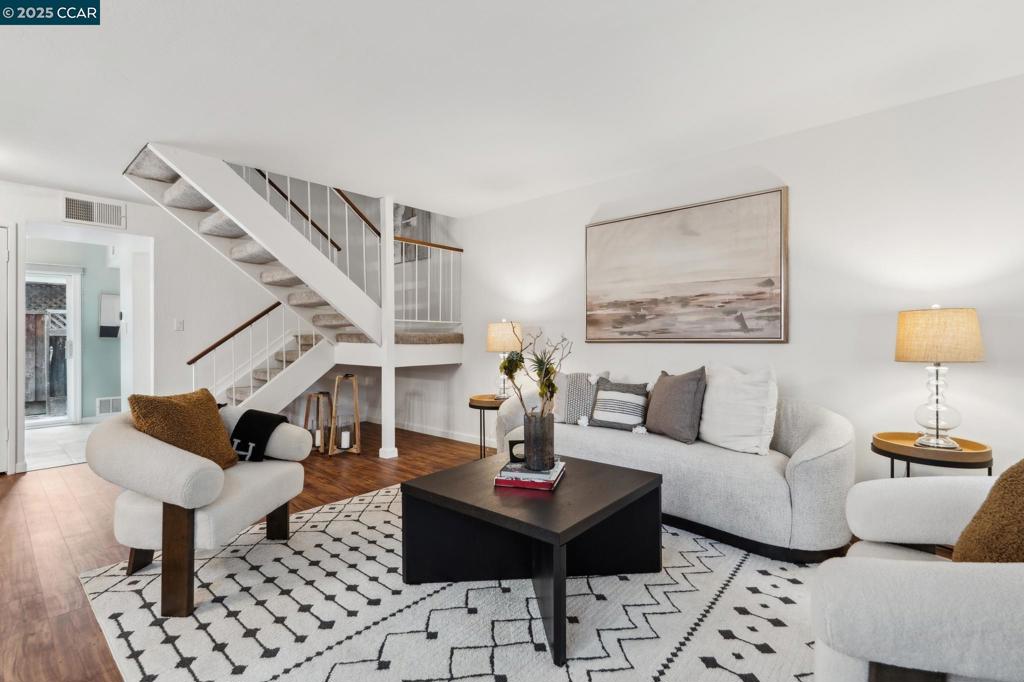 GARDEN CREEK - Residential