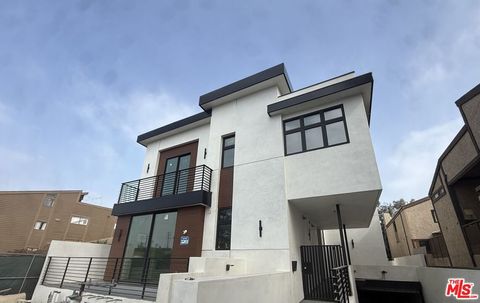 Photo of 3846 Bentley Avenue #Unit 1, Culver City, CA 90232 (MLS # 26665795)