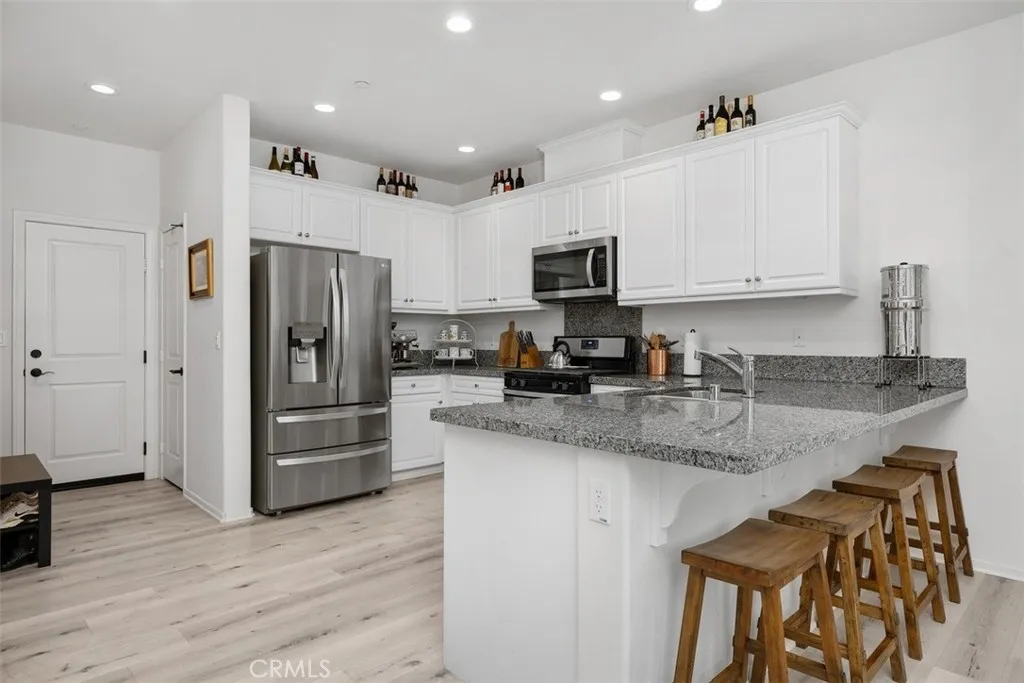 Ontario, California 91762, United States, 3 Bedrooms Bedrooms, ,3 BathroomsBathrooms,Residential,Active,196092