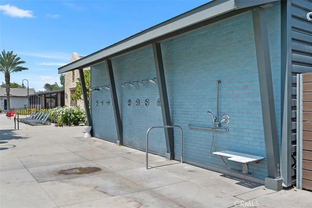 Ontario, California 91762, United States, 3 Bedrooms Bedrooms, ,3 BathroomsBathrooms,Residential,Active,196092