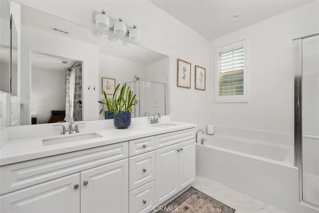 Ontario, California 91762, United States, 3 Bedrooms Bedrooms, ,3 BathroomsBathrooms,Residential,Active,196092