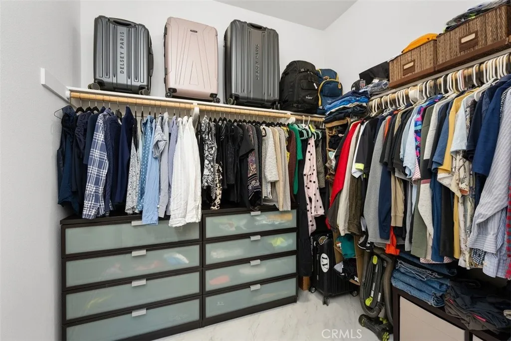 Ontario, California 91762, United States, 3 Bedrooms Bedrooms, ,3 BathroomsBathrooms,Residential,Active,196092