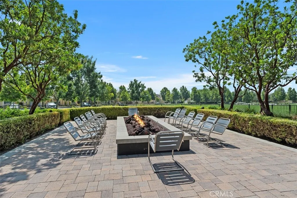 Ontario, California 91762, United States, 3 Bedrooms Bedrooms, ,3 BathroomsBathrooms,Residential,Active,196092