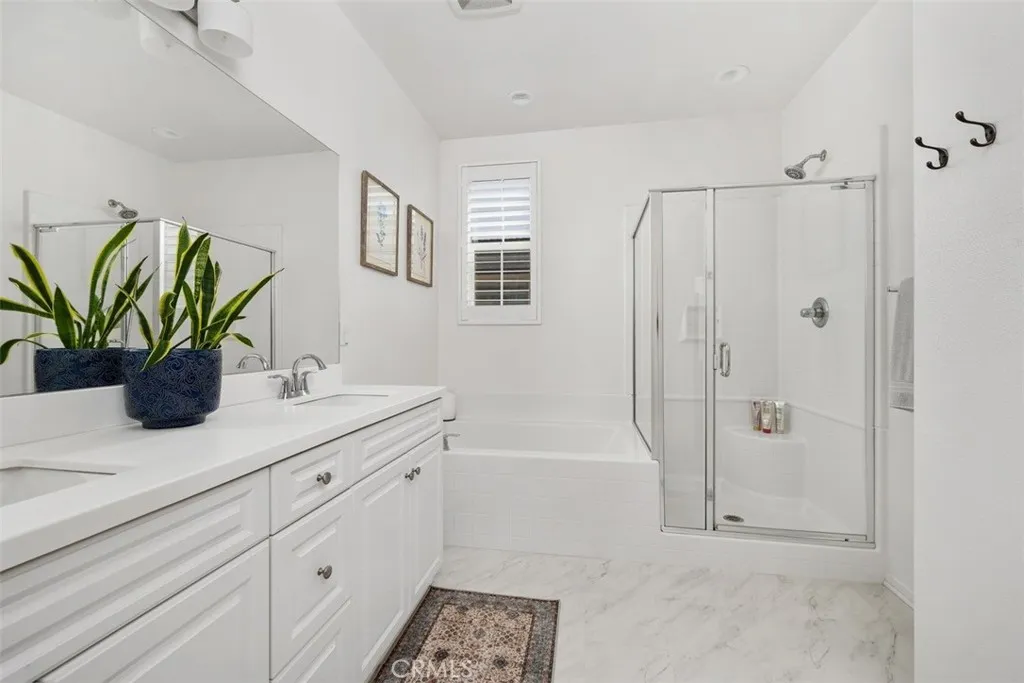 Ontario, California 91762, United States, 3 Bedrooms Bedrooms, ,3 BathroomsBathrooms,Residential,Active,196092