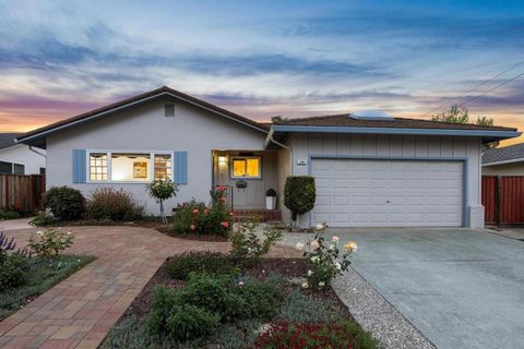 Photo of 1087 S Stelling Road, Cupertino, CA 95014 (MLS # ML82046458)