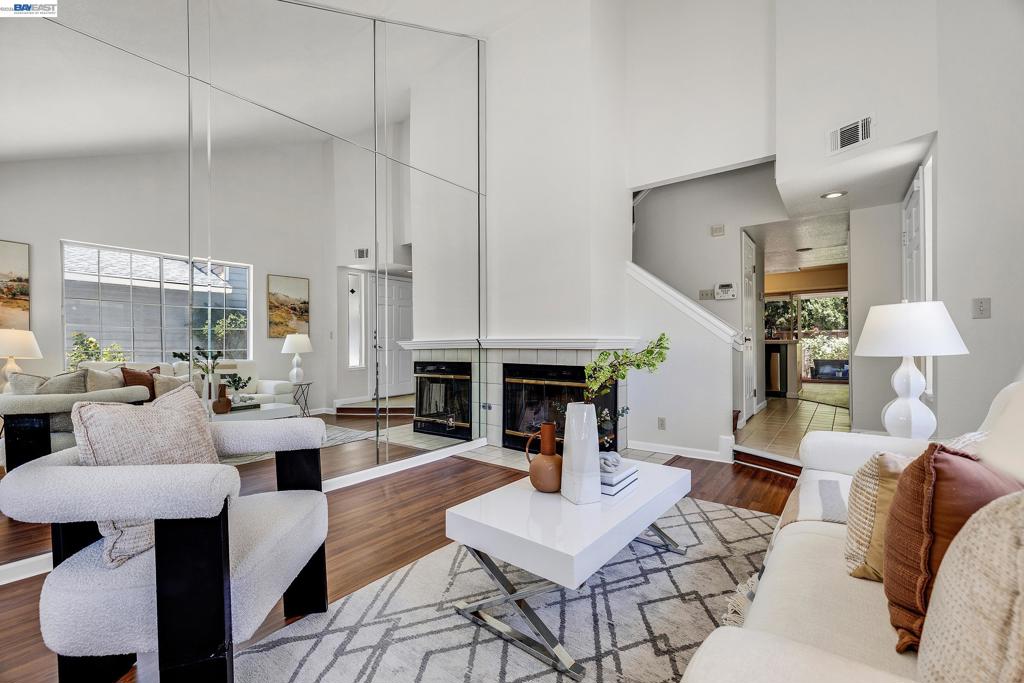 5457 Giuffrida Ct