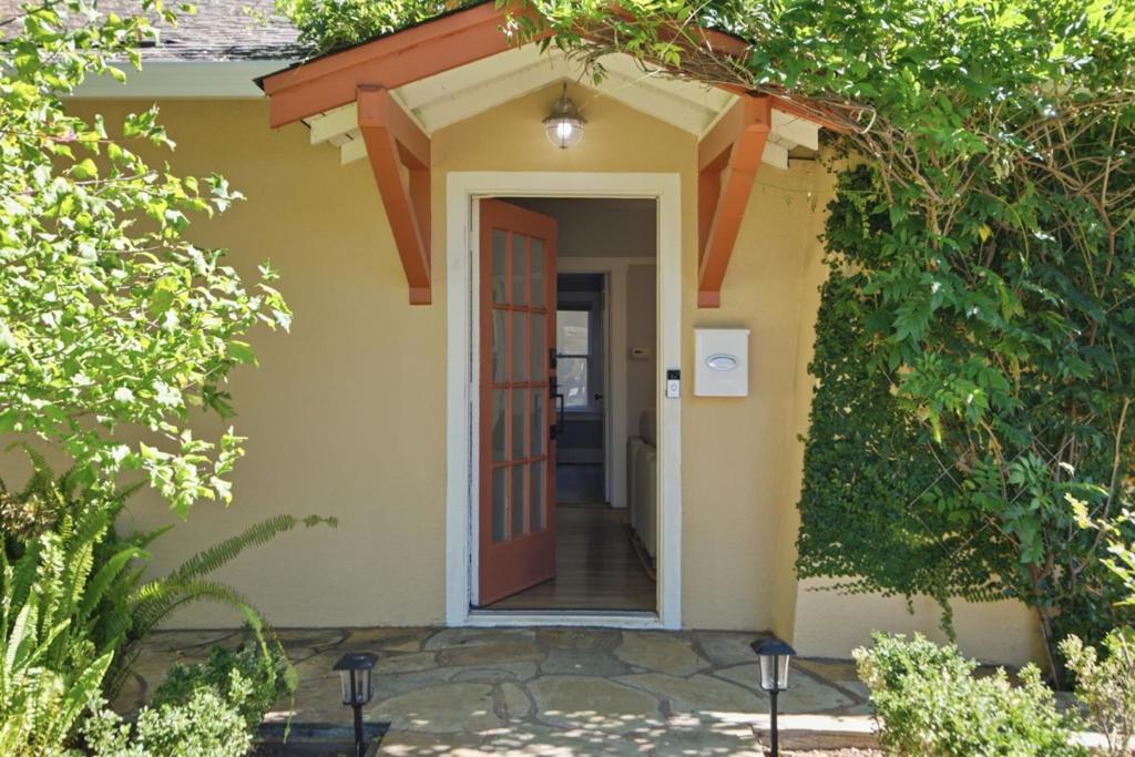 320 Bachman Avenue