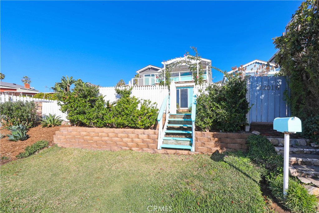 This beautifully upgraded cottage spans approximately 1,000 square feet of living space, including one bedroom, an office and one bathroom, encompassing stunning views of the Ocean and Catalina Island from the living room and kitchen. Offering great features, including an open floor plan, back patio and yard, porcelain floors and an upgraded kitchen that is sure to impress. This property embodies coastal living at its finest, this home is just a stone's throw away from Thousand Steps Beach. Easy access to Trolley with service to downtown Laguna Beach, shopping, and restaurants. While also being minutes away from South Laguna, Dana Point Harbor, and world-renowned hotels and resorts.
