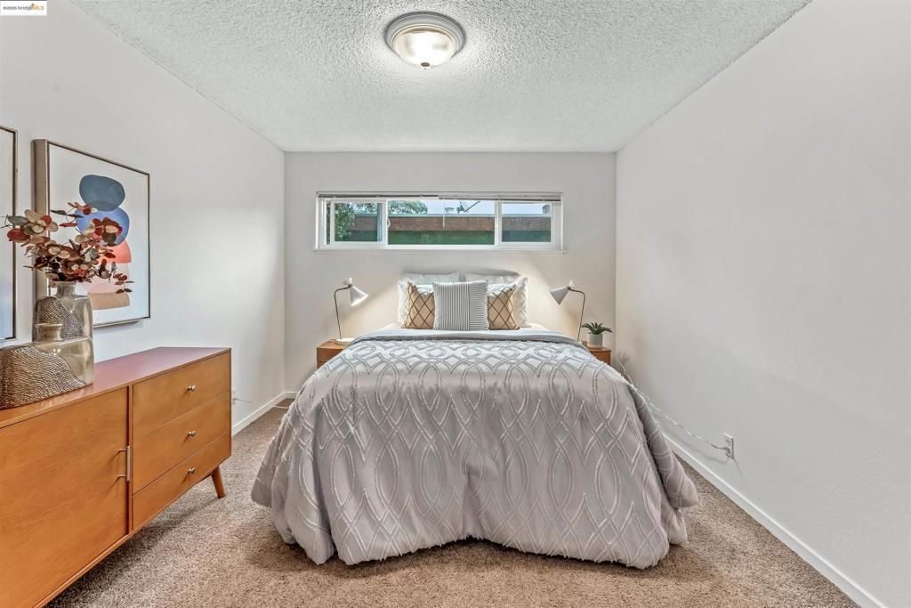 listing image 130727085323603046018