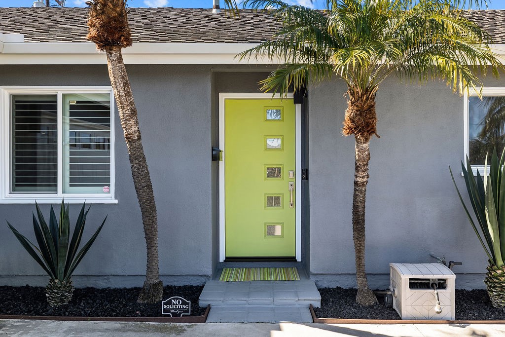 17401 Jefferson Lane